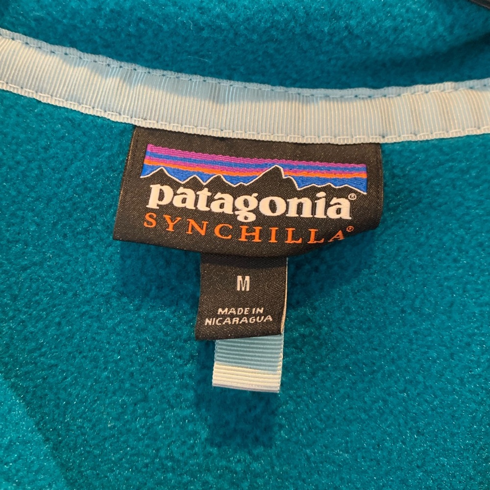 Patagonia Teal and Navy Women's Sweater - Picture 2 of 4